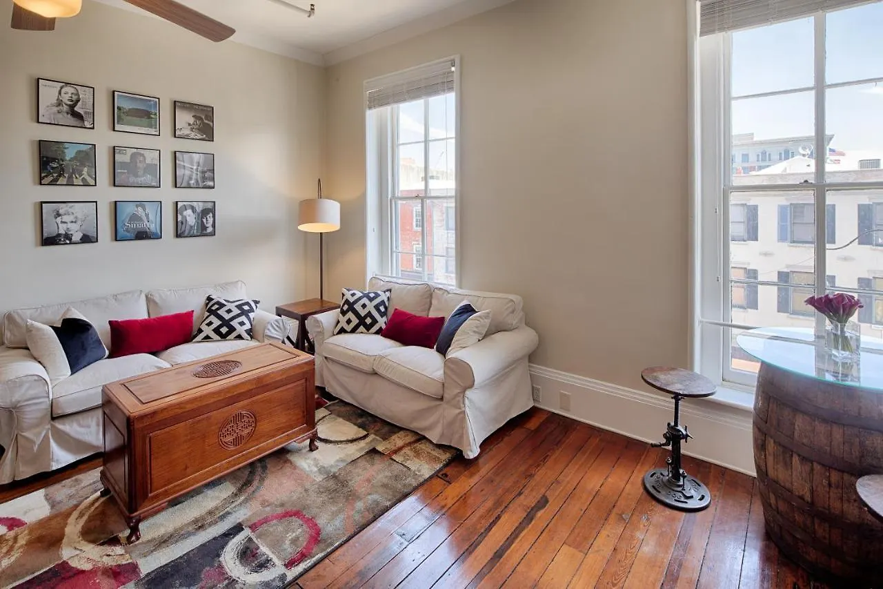 Best View On Broughton Savannah Apartment