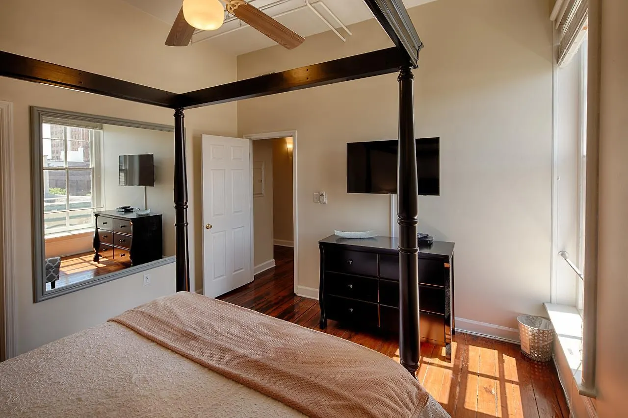 Best View On Broughton Savannah Apartment